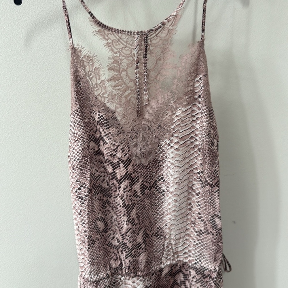 Gold Hawk 💯 Silk Python Romper - Picture 2 of 11